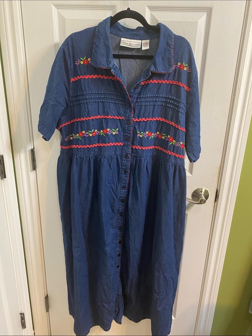 VTG Anna Maxwell Denim Maxi Dress Plus Size 2X Floral Embroidered Cottagecore